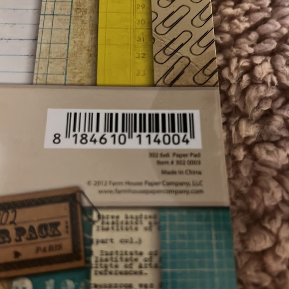 Farmhouse 6’ x 6’ Paper Pad - Picture 3 of 4